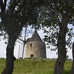 La Pierrerie מלון 3*