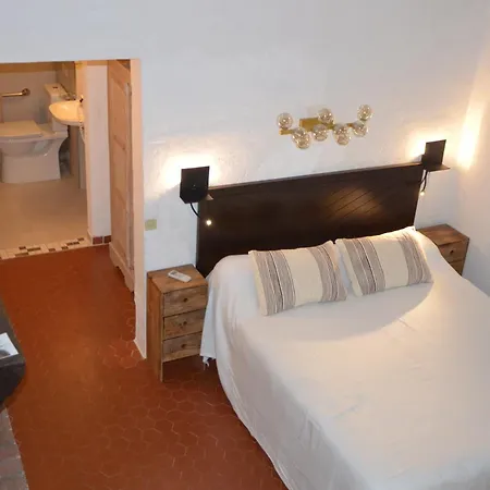 Hotel La Pierrerie 3*