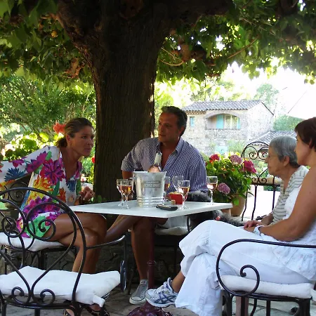 Hotel La Pierrerie 3*