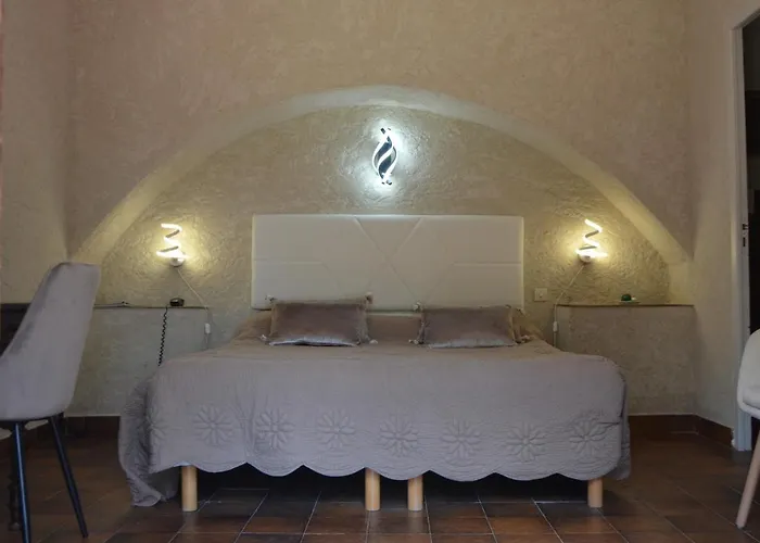 La Pierrerie Отель 3*