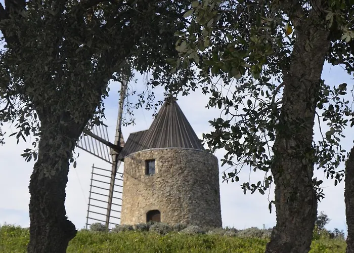 La Pierrerie Отель 3*